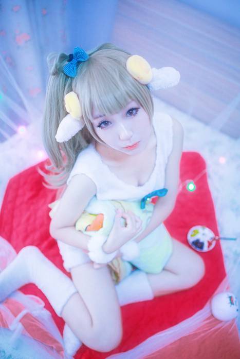 [国内Cosplay]ID0123 [CosPlay] 2015.10 No.223 嘿，快看有一只绵羊！ [8P1.4M]