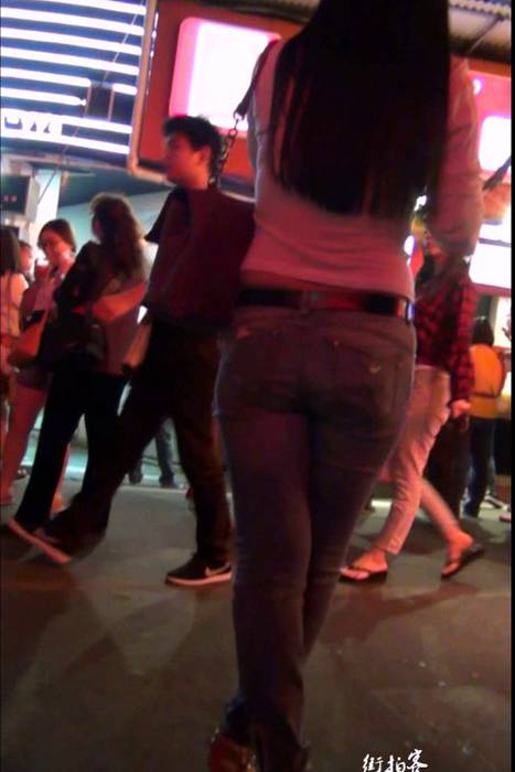 [街拍客视频]jx0175 发一个不错的紧身牛仔裤丰满翘臀美女
