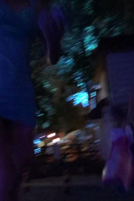 [街拍视频]00178身材超性感的高跟女人走出了夜店