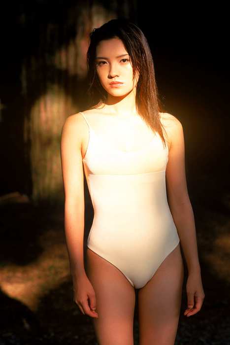 紧身泳装把性感少妇的身体裹得很紧[NS-Eyes性感美女]No.0088 Mari Hoshino(星野真里)