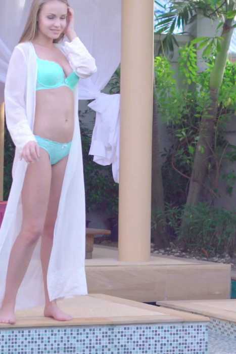 [PlayBoyPlus花花公子写真视频]ID0146 2016.05.18 Angel.B.in.Summer.Romance.mp4--性感提示：无底诱不可挡美腿迷离眼神大胆露出